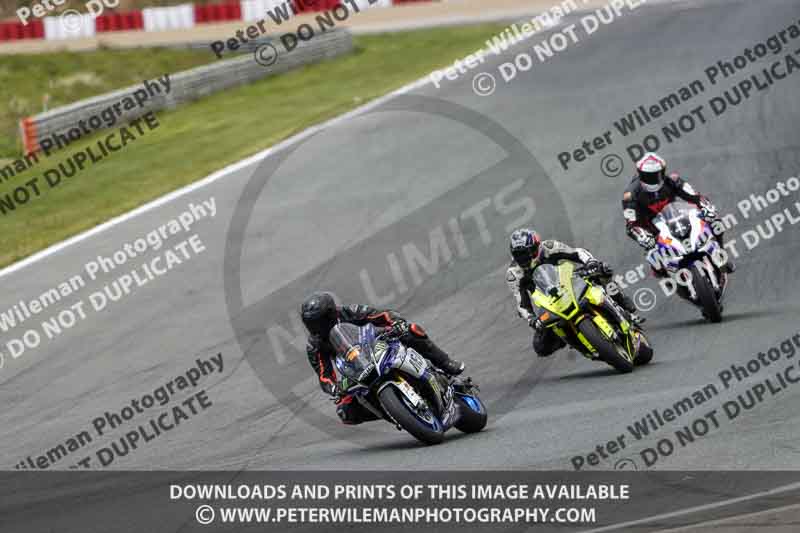 cadwell no limits trackday;cadwell park;cadwell park photographs;cadwell trackday photographs;enduro digital images;event digital images;eventdigitalimages;navarra;no limits trackdays;peter wileman photography;racing digital images;trackday digital images;trackday photos